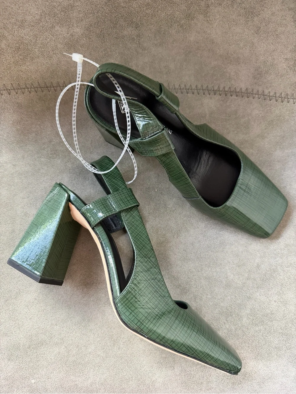 NWT Antonio Melani Salma Printed Patent Leather Slingback Pumps Oxford Green